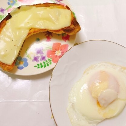 目玉焼きトースト朝ごはんに作りました‎♪ْ˖⋆元気になりました੯ू•́ू ໒꒱⁼³₌₃ 素敵なレシピありがとうございます♪(⑅ᴗ͈͈ ᴗ͈)⁾⁾⁾ᵖᵉᵏᵒ♡